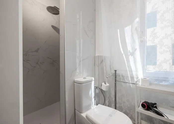 Apartman Comfort 3bdr 2bth Ac And Wifi Róma